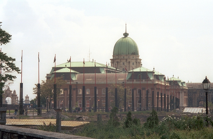 13 Budapest - View of Buda Castle.jpg - ASCII